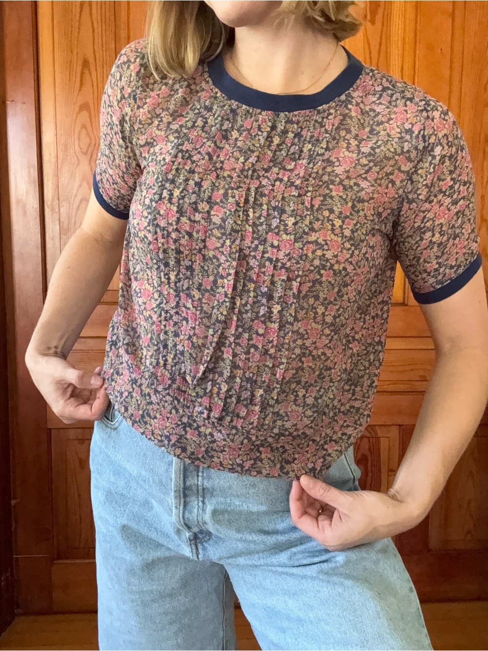 Floral Pleated Short-Sleeve Ringer Top in Navy Trim